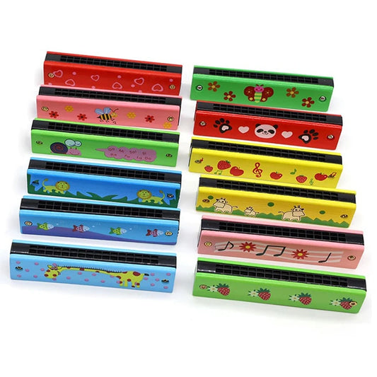 A Gaita de Boca Infantil de Madeira é o instrumento perfeito para introduzir as crianças ao mundo da música de forma divertida e educativa! Com um design encantador e material seguro, essa harmônica é ideal para desenvolver a coordenação motora, o senso rítmico e a criatividade dos pequenos músicos. Leve e fácil de tocar, é um ótimo acessório para iniciantes no ensino musical, proporcionando uma experiência lúdica e interativa. Perfeita para crianças em idade pré-escolar, essa gaita incentiva o aprendizado 