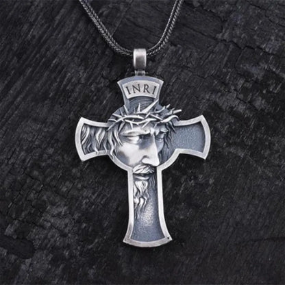 Colar Criativo com Pingente de Cruz de Jesus Cristo – Design Religioso Simples e Elegante para Homens e Mulheres