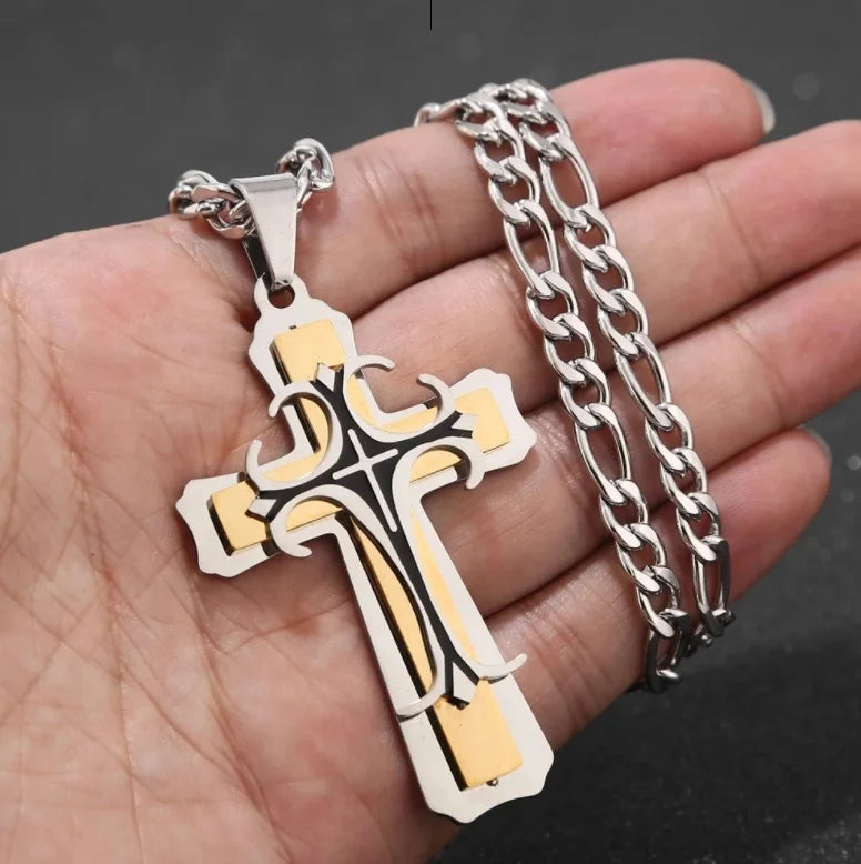 Colar Criativo com Pingente de Cruz de Jesus Cristo – Design Religioso Simples e Elegante para Homens e Mulheres