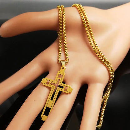 Cruz de Aço Inoxidável – Gargantilha Colar para Homem Banhada a Ouro – Joias Masculinas com Corrente Estilosa (Modelo N1173S02)