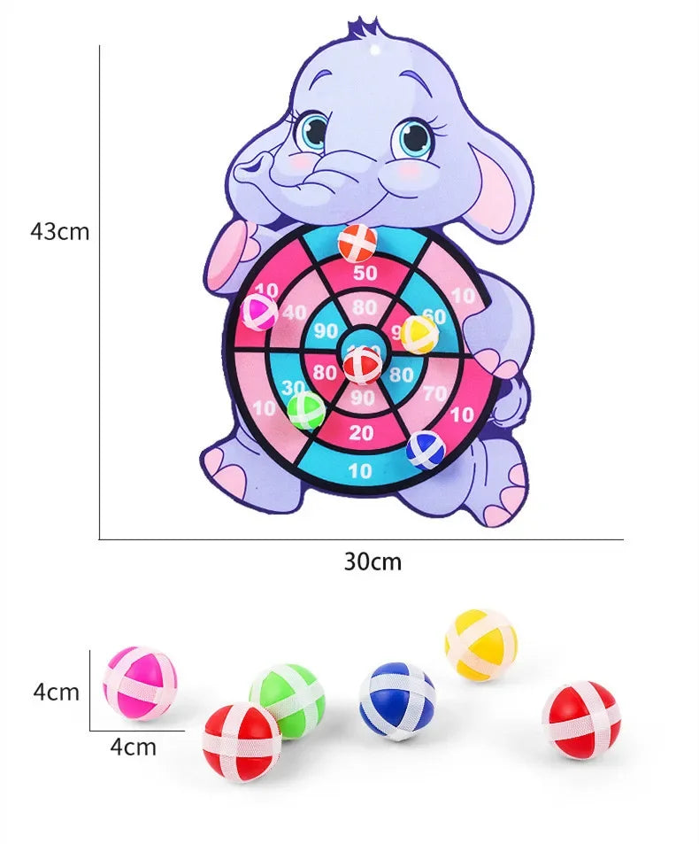 O Jogo de Dardos para Bebê com Bola Grudante é uma maneira divertida e segura de desenvolver a coordenação motora e a concentração das crianças! Inspirado no método Montessori, esse brinquedo educativo é ideal para pequenos de 3 a 7 anos, oferecendo um jogo esportivo interno sem riscos, graças às bolas grudantes que substituem os dardos tradicionais. Fácil de instalar e super leve, é perfeito para brincadeiras em família, promovendo aprendizado e diversão ao mesmo tempo