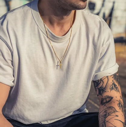 Colar Masculino de Pingente de Cruz – Corrente Cubana Banhada a Ouro em Aço Inoxidável – Design Exclusivo para Homens e Mulheres