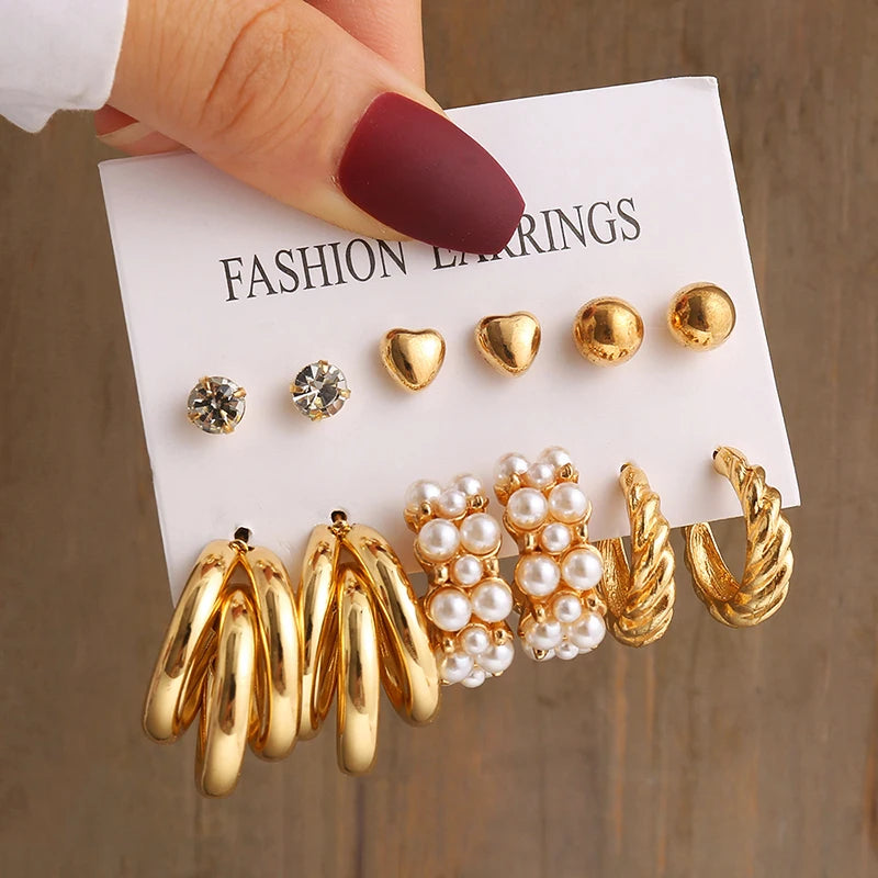 onjunto de Brincos Geométricos Vintage com Pérola – Dourados, Fio de Metal, Brincos Pendurados para Mulheres – Joias Elegantes para Festas