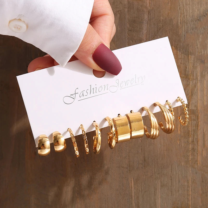 onjunto de Brincos Geométricos Vintage com Pérola – Dourados, Fio de Metal, Brincos Pendurados para Mulheres – Joias Elegantes para Festas