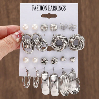 Conjunto de brincos femininos elegantes e elegantes de estilo geométrico com 11 pares de brincos luxuosos adequados para deslocamento diário