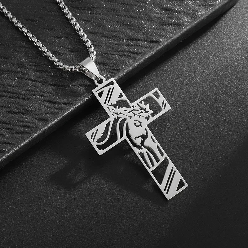 Colar Criativo com Pingente de Cruz de Jesus Cristo – Design Religioso Simples e Elegante para Homens e Mulheres